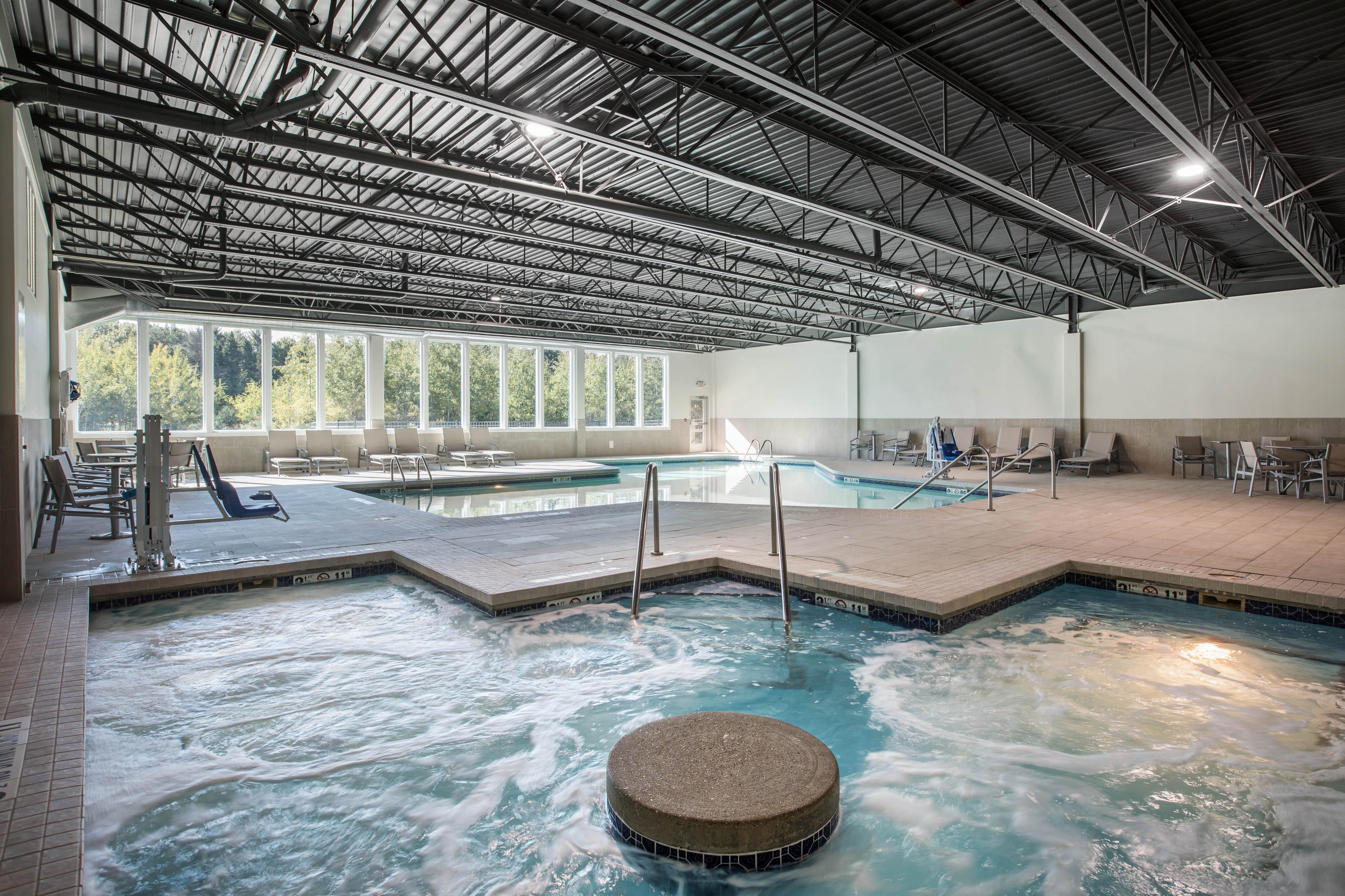 Holiday Inn Express & Suites Ludington By Ihg Bagian luar foto