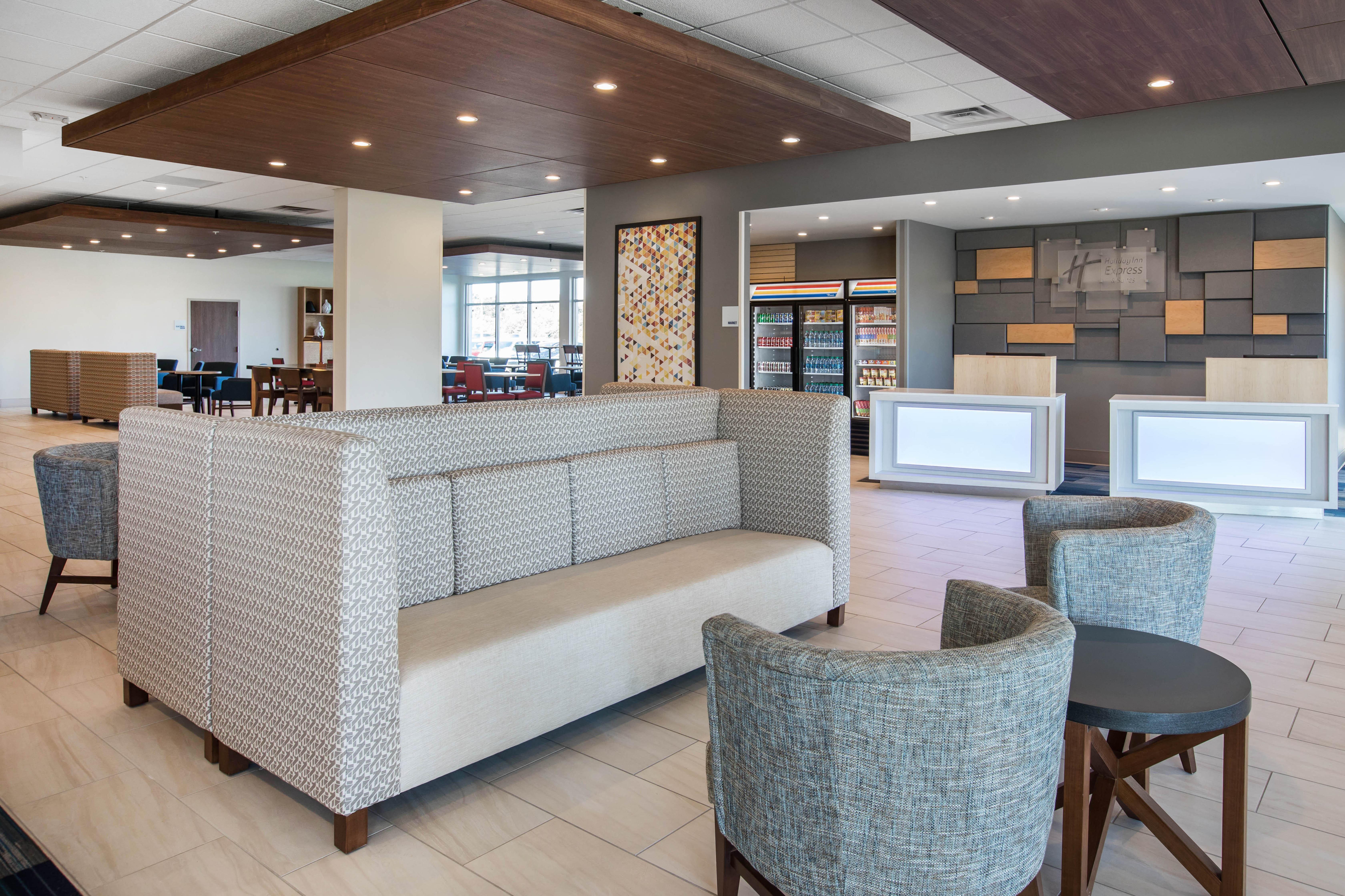Holiday Inn Express & Suites Ludington By Ihg Bagian luar foto
